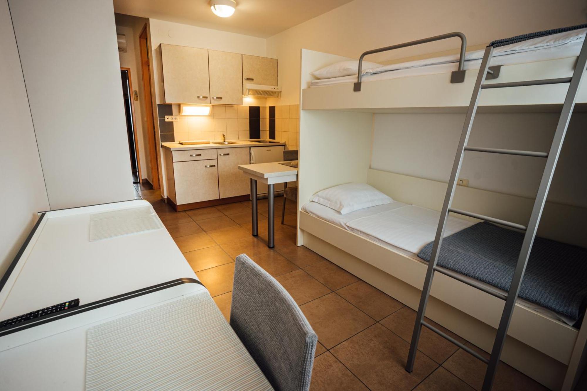 Sobe Rooms Nataly Sezana Bagian luar foto